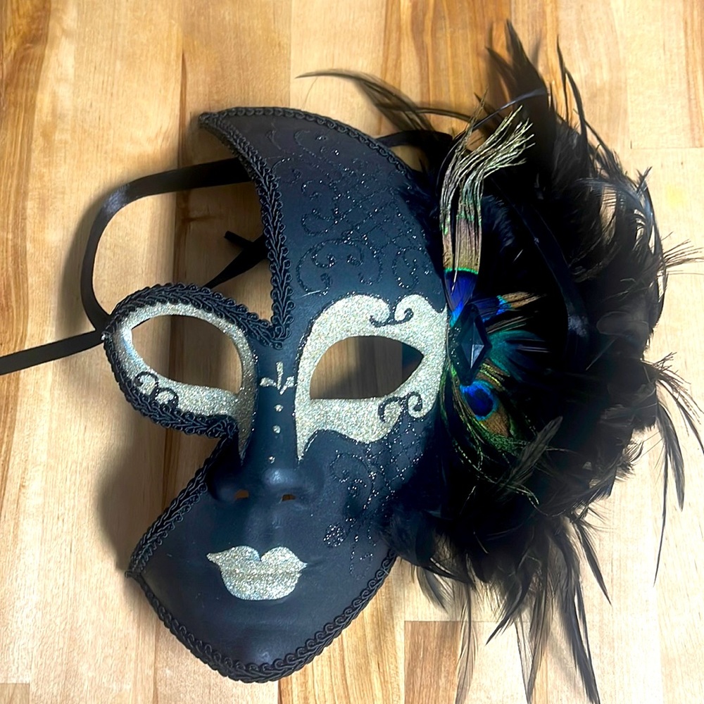 Masquerade mask
